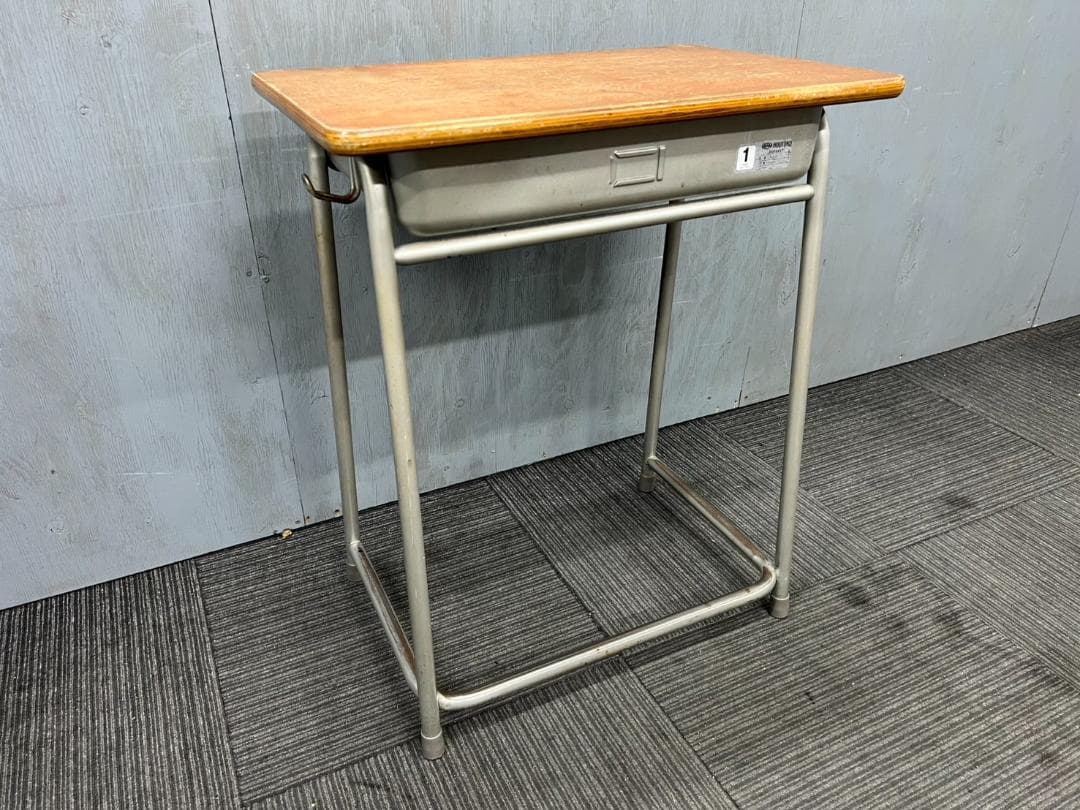 322◆格安配送地域あり◆ホウトク◆学童机・椅子4組(旧JIS1号)学校学習塾