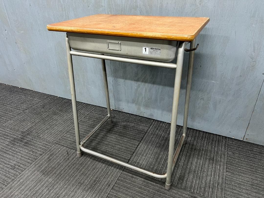 322◆格安配送地域あり◆ホウトク◆学童机・椅子4組(旧JIS1号)学校学習塾