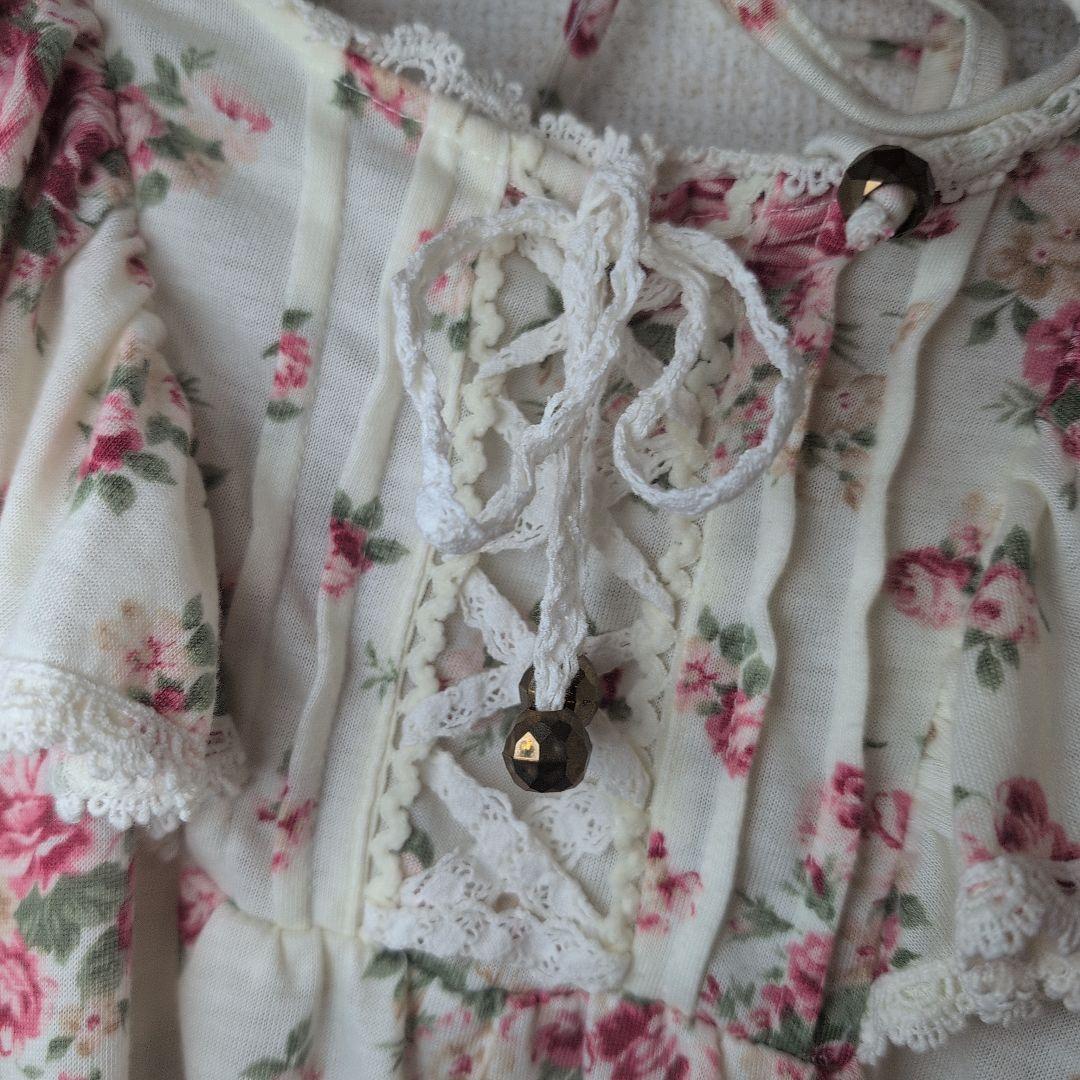 ♡LIZLISA♡flower 平成ギャル リズリサレース編み上げ花柄トップス