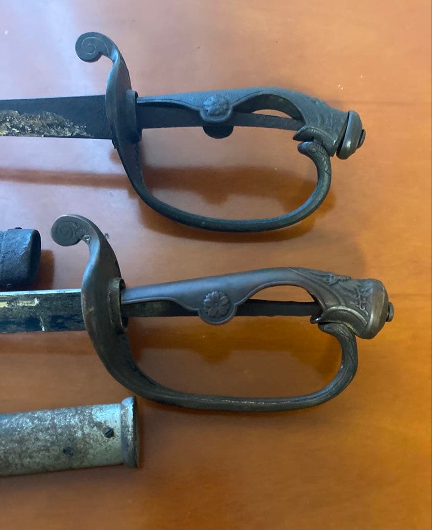 軍刀　日本軍　陸軍将校用　個人装備　指揮刀　サーベル型指揮旗　2点