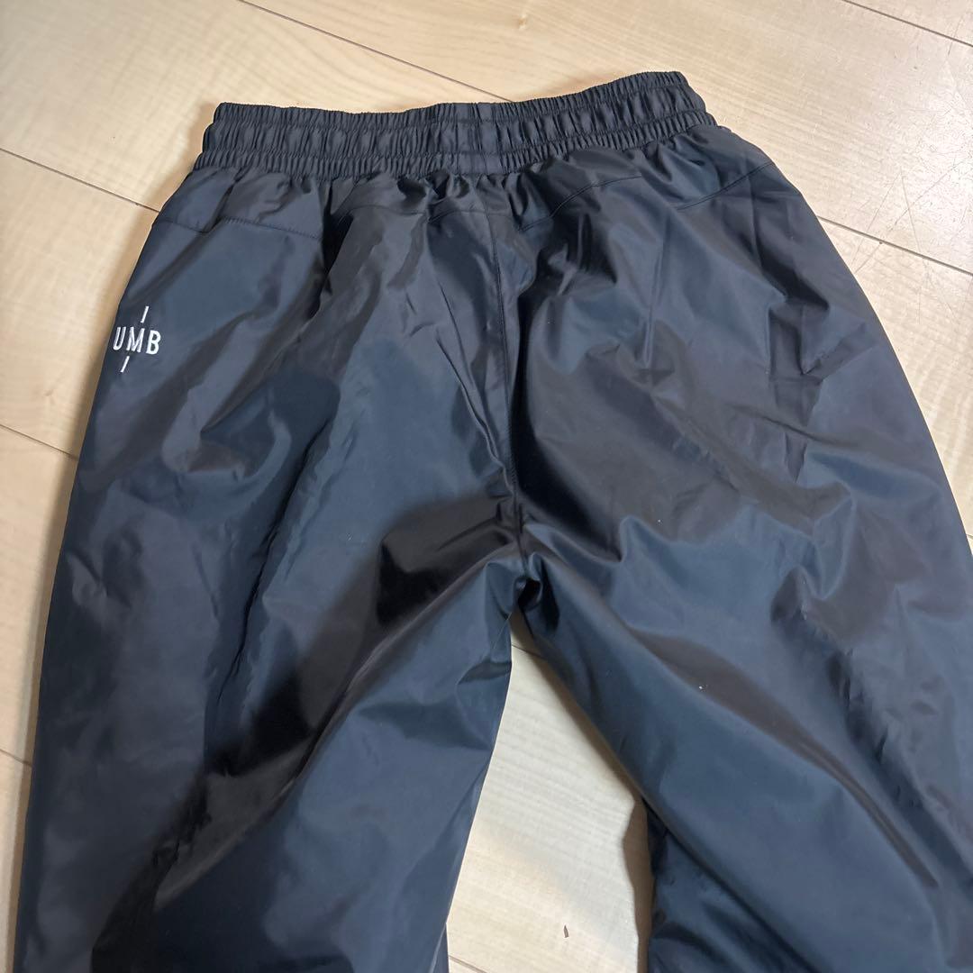 未使用　アンブロ ピステ 中綿入り 上下セット サッカーウェアー　160