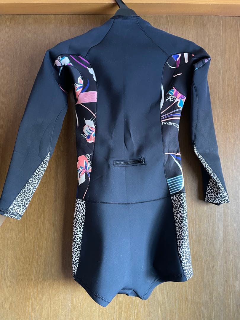 ROXY 6号 長袖スプリングウェットスーツ