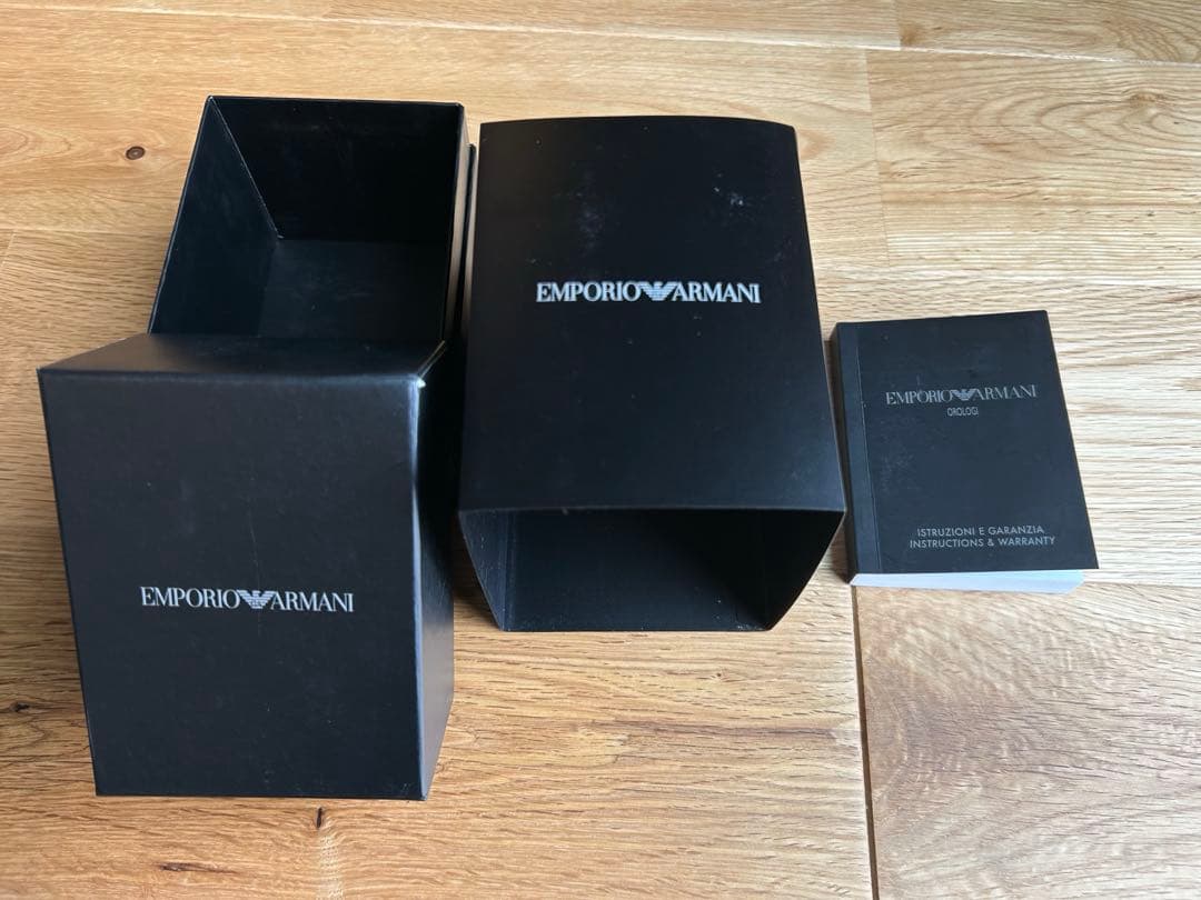 EMPORIO ARMANI 腕時計 クロノグラフシルバーブラック　【電池新品】