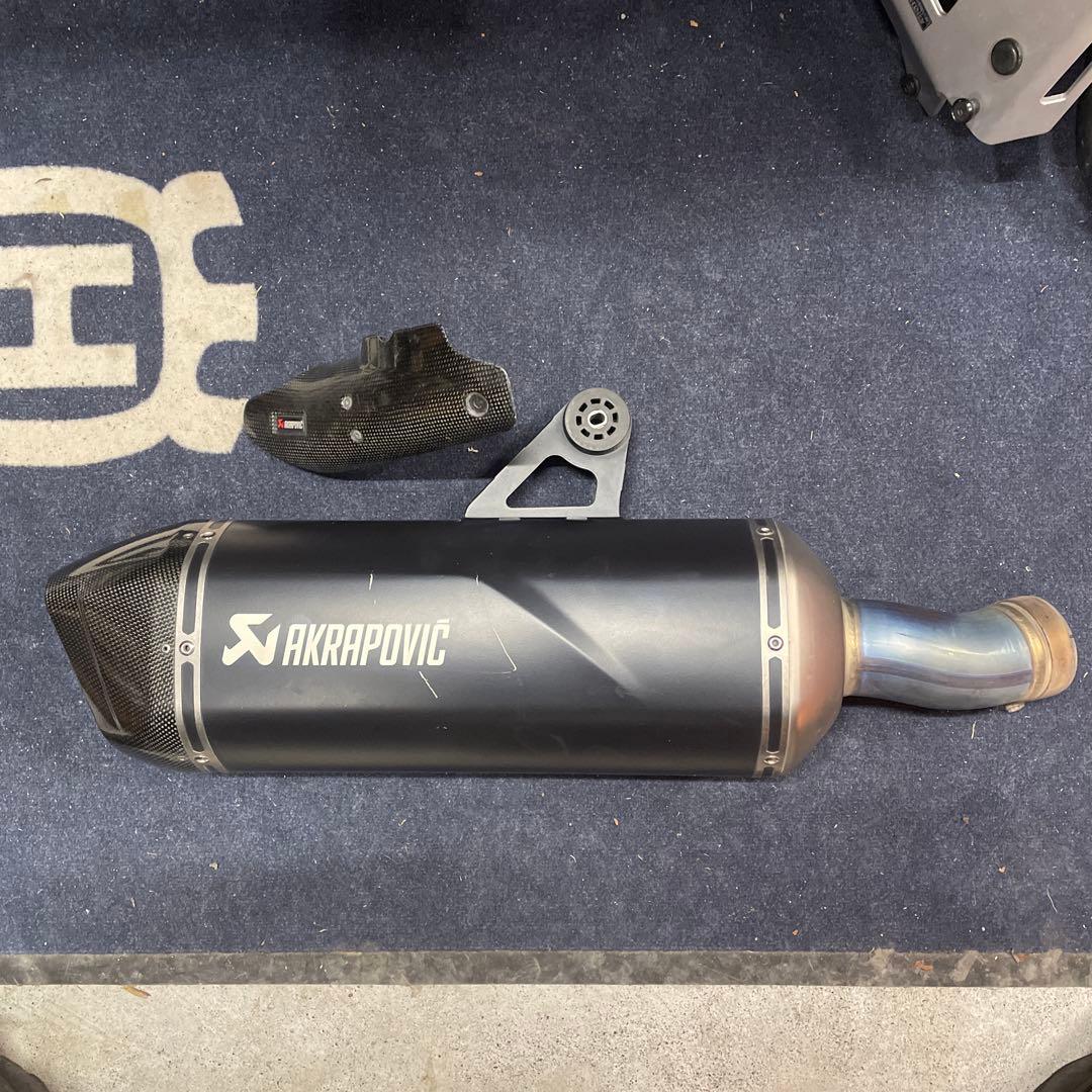  R1250GS AKRAPOVIC アクラポビッチ　マフラー