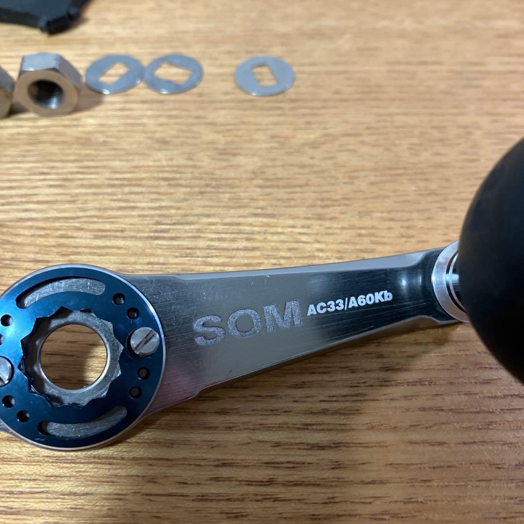 美品　スタジオオーシャンマーク　AC33/A60Kb シマノ用　7×4 ハンドル