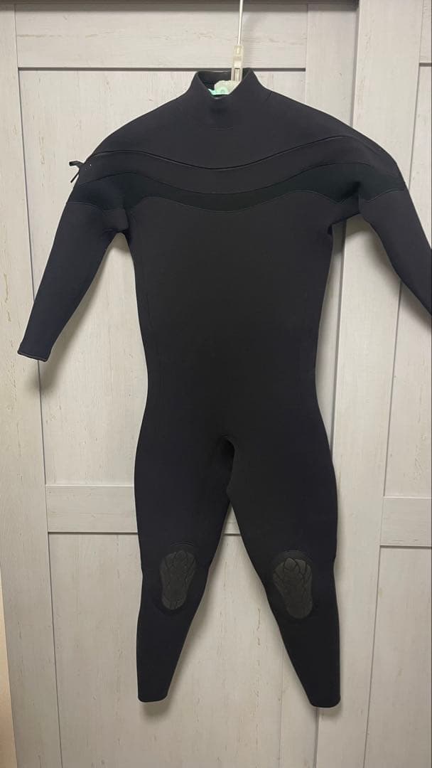 サーフィンロングチェストフルスーツ新品未使用