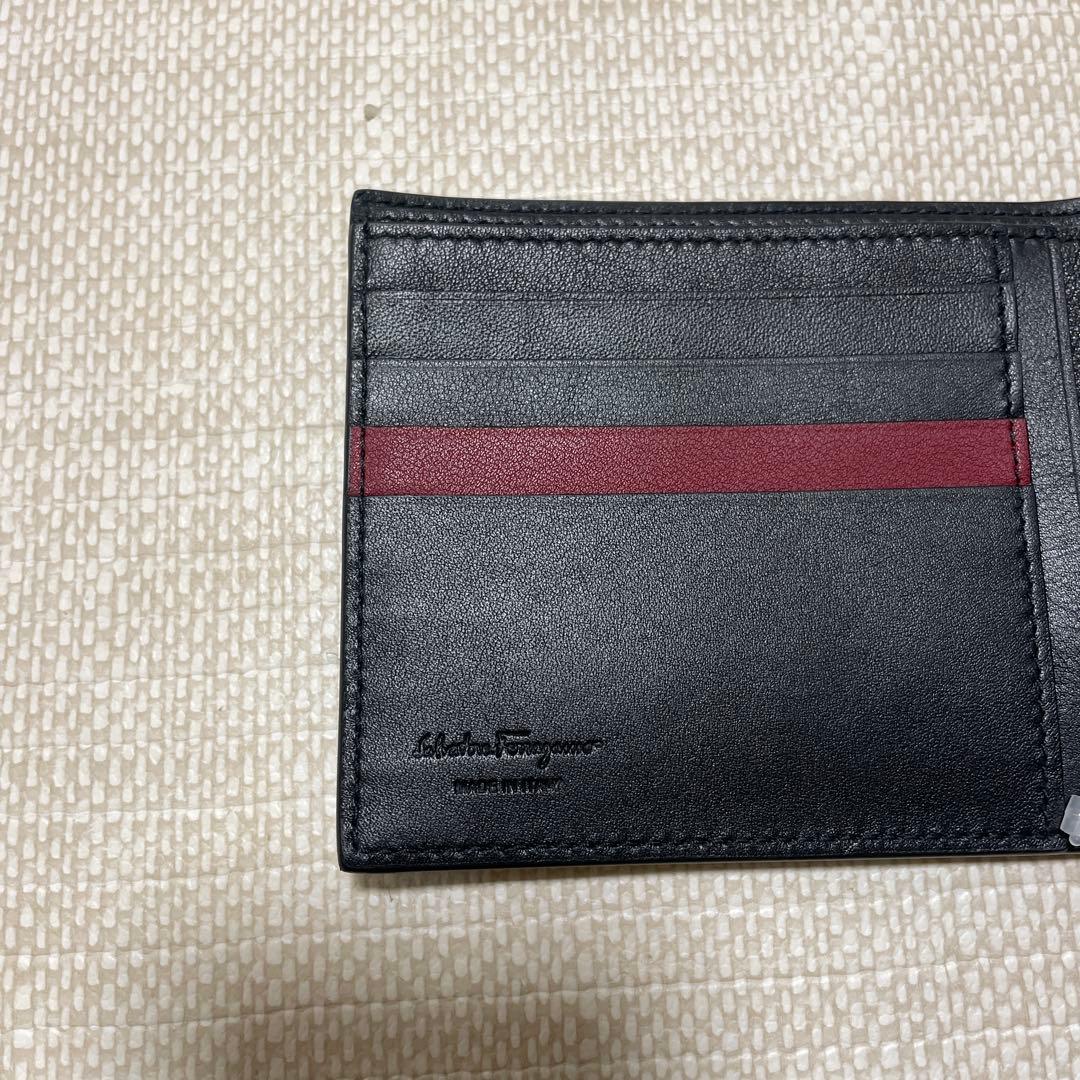 [新品]SALVATORE FERRAGAMO 折り畳み財布 モノグラム