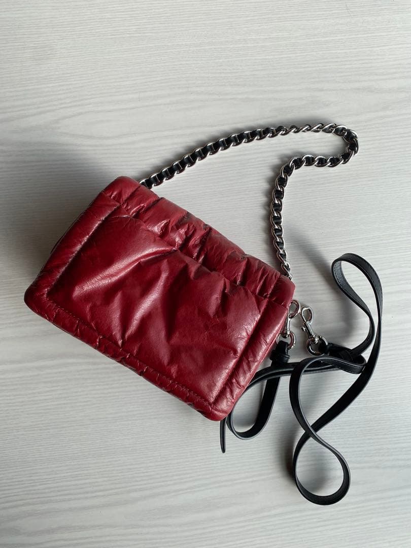 マークジェイコブス ピローバッグ　赤