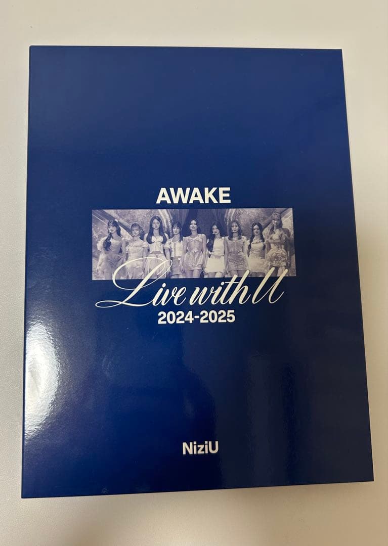 NiziU/NiziU Live with U 2024-2025\"\"AWAK…