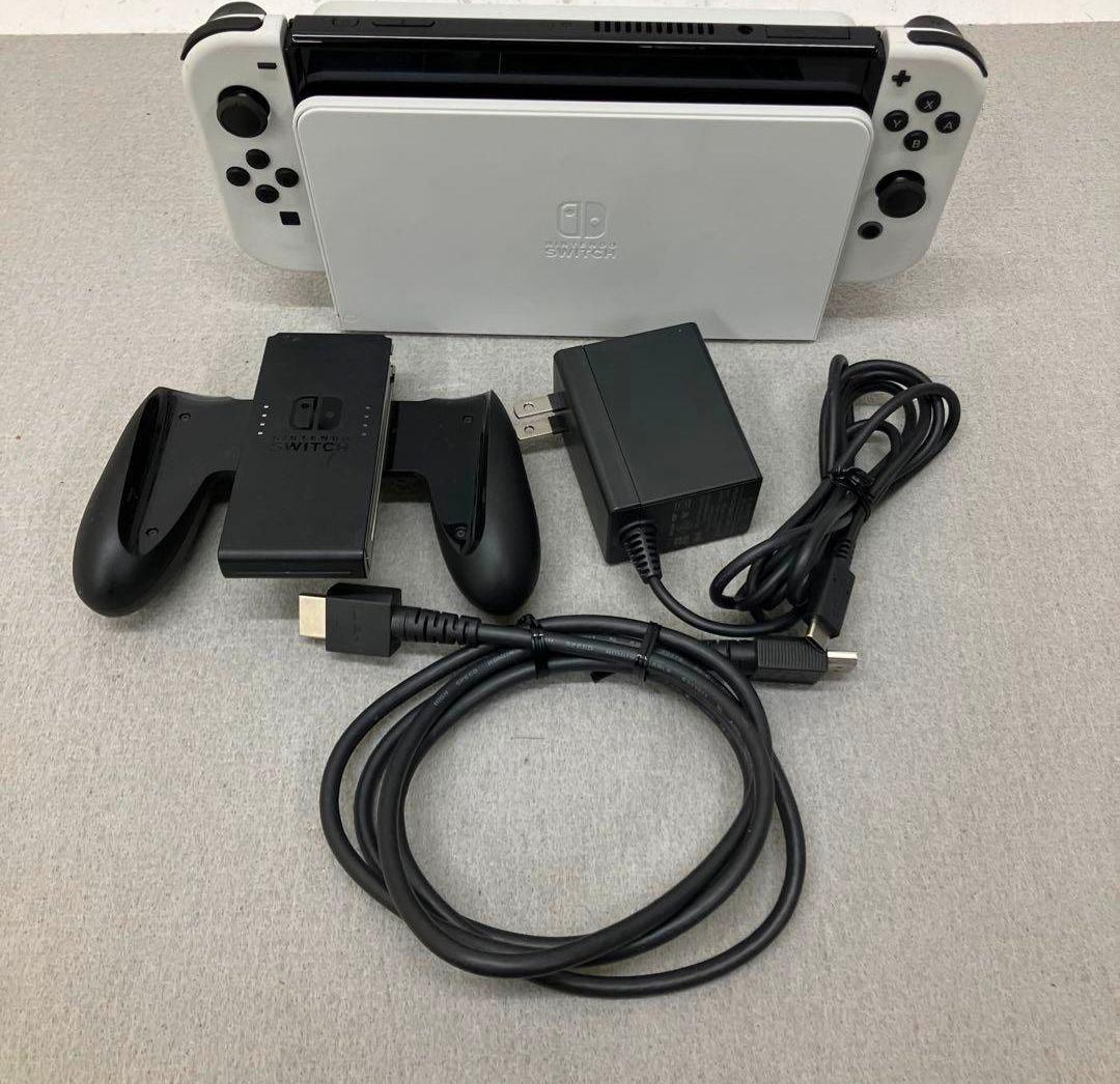 【破格】任天堂Switch有機EL　カバー＋コントローラー2つおまけつき