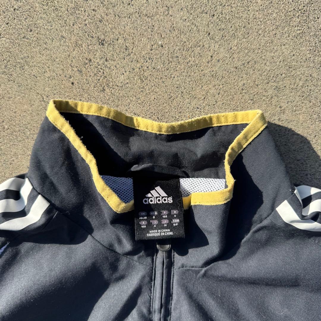 レアルマドリード　アンセムジャケット　ナイロンジャケット　トラックジャケット