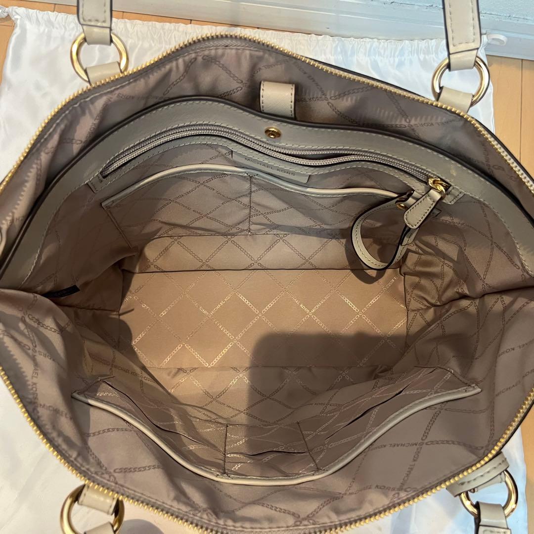 【新品未使用】MICHAEL KORS ベージュ グレージュ トートバッグ