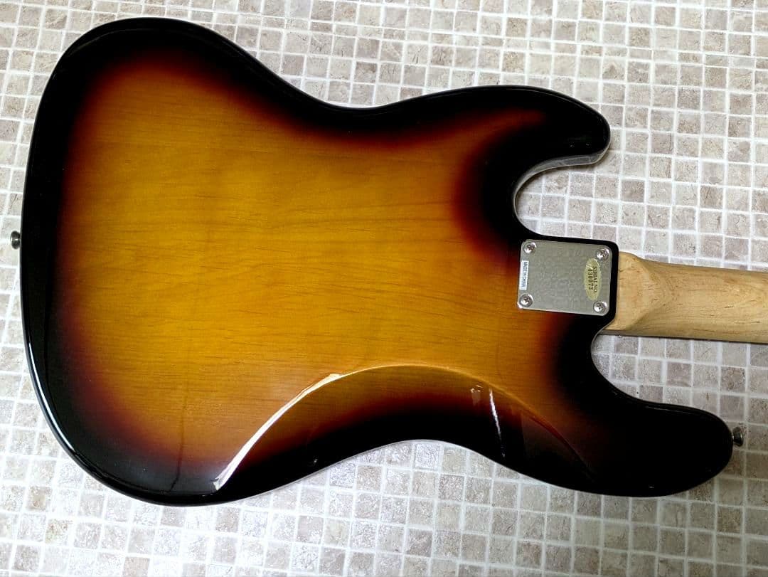 r*n様 BUSKERS バスカーズ ベース エレキベース サンバースト ジャズ