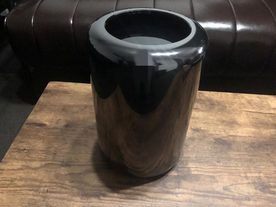 Mac Pro 2013 ジャンク品 (PC本体のみ、モニターは付属しません)