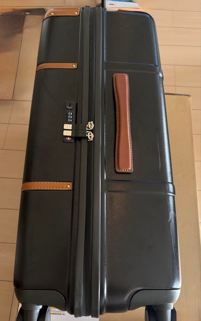 ジャスミンさま専用　スーツケース　78ℓ ダークモスグリーン使用感あり