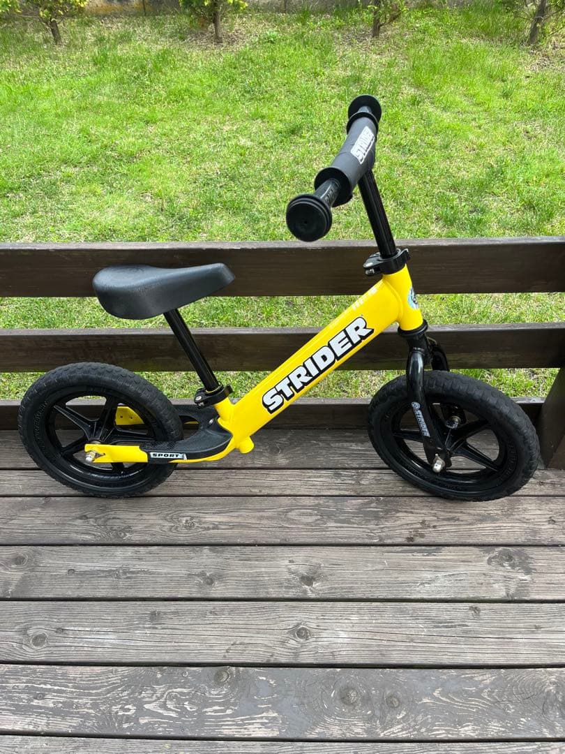 STRIDER 12インチ バランスバイク イエロー