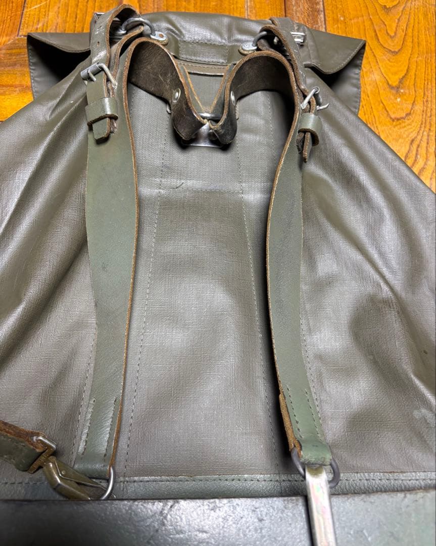 80s スイス軍 ビンテージ PVC ミリタリー リュック マウンテンバッグ
