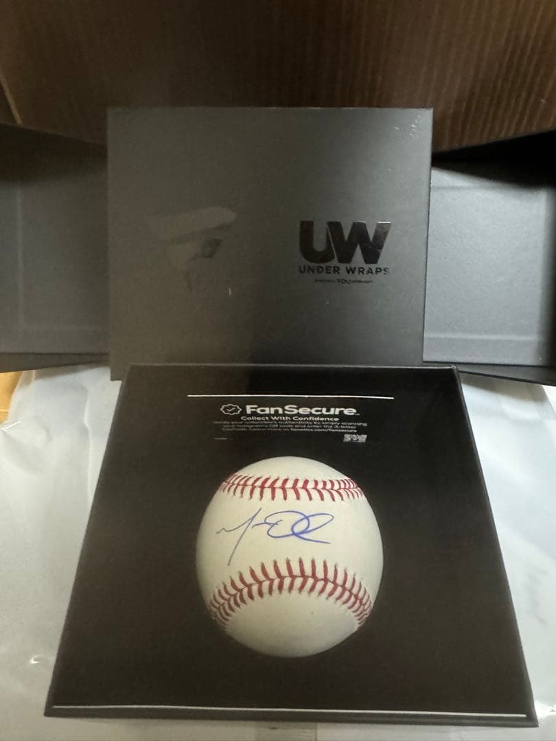 MLB ブレーブス マット・オルソン選手　直筆サイン ボール