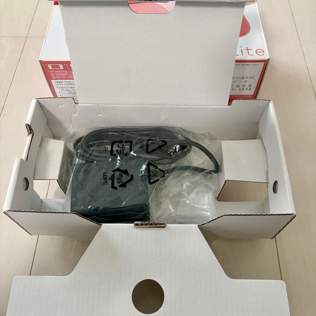 Nintendo Switch Lite コーラルピンク 充電器・箱付き