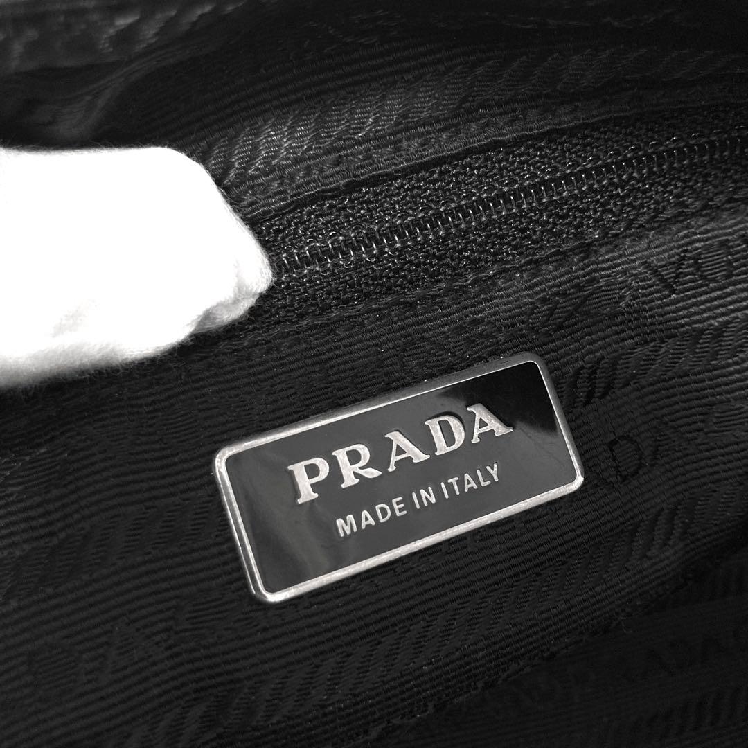 良品　プラダ　PRADA ショルダーバッグ　ナイロン　黒　ブラック　トートバッグ