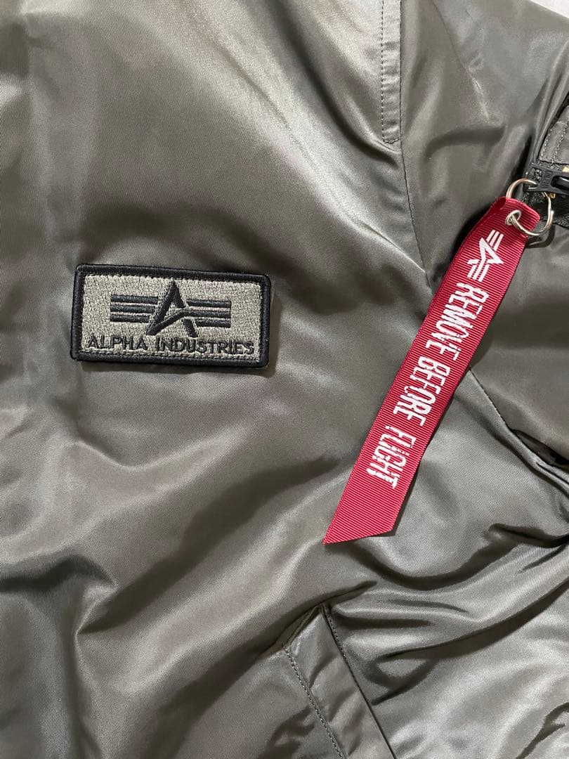 ALPHA INDUSTRIES MA-1ジャケット オリーブ