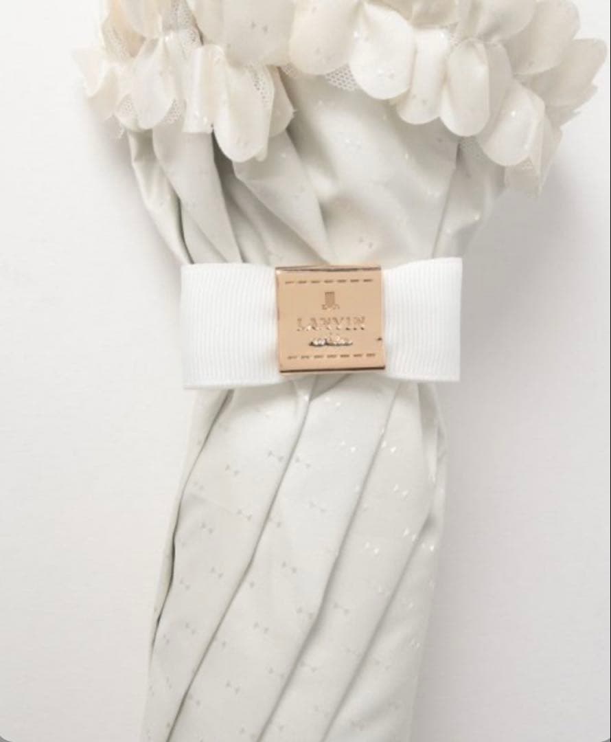 【新品】ランバンオンブルー　日傘　晴雨兼用　折りたたみ日傘　ドビーフリル　大きめ