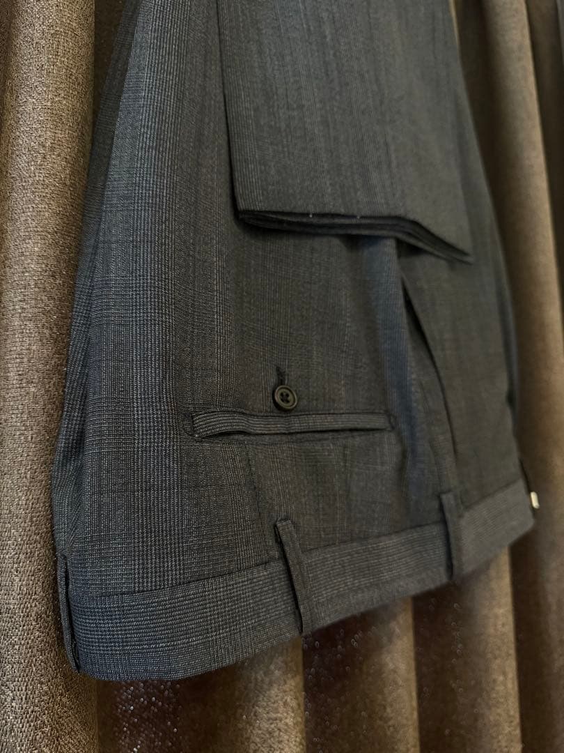 【エルメネジルド・ゼニア】オーダーメンズ スーツ (ツーピースセット)美品