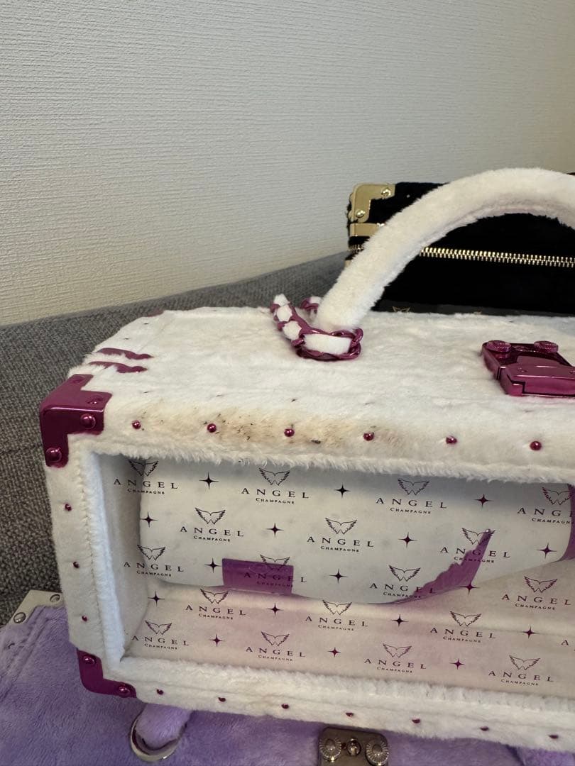 [なぎさ]エンジェルシャンパン 【空箱】全9箱(ファー5箱レザー4箱)