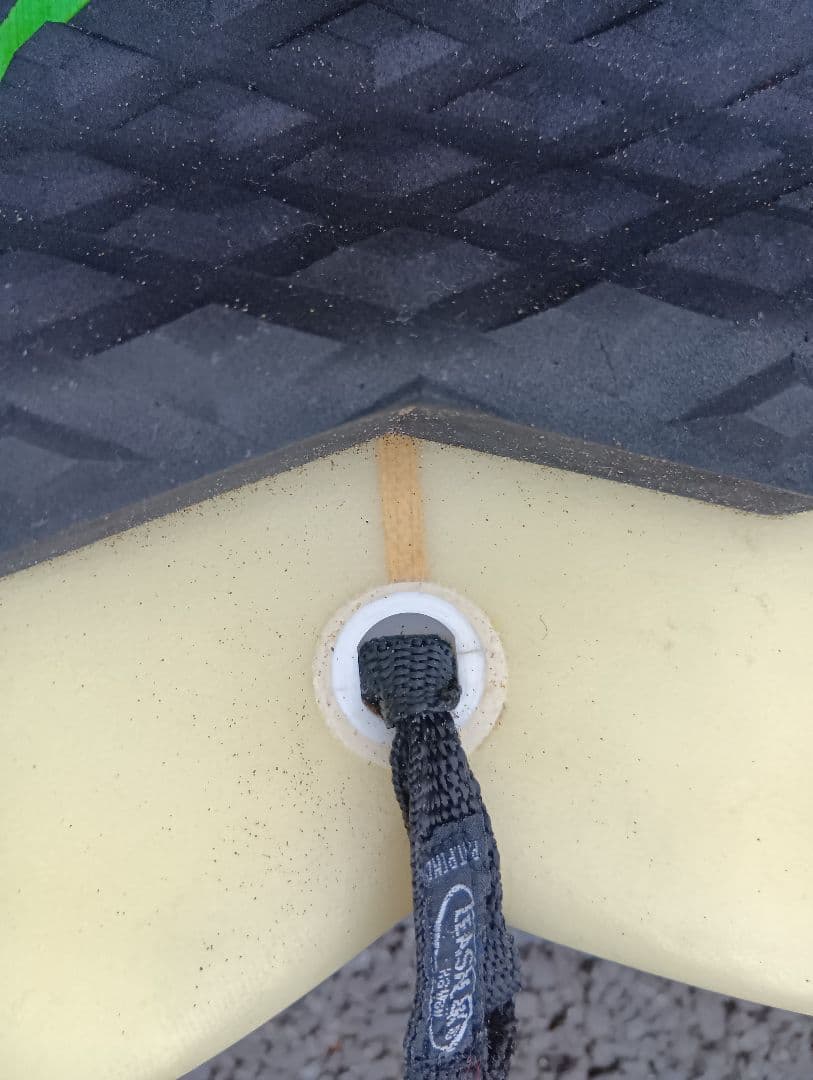 送料込みWALKERサーフボード 177cmニットケース付き