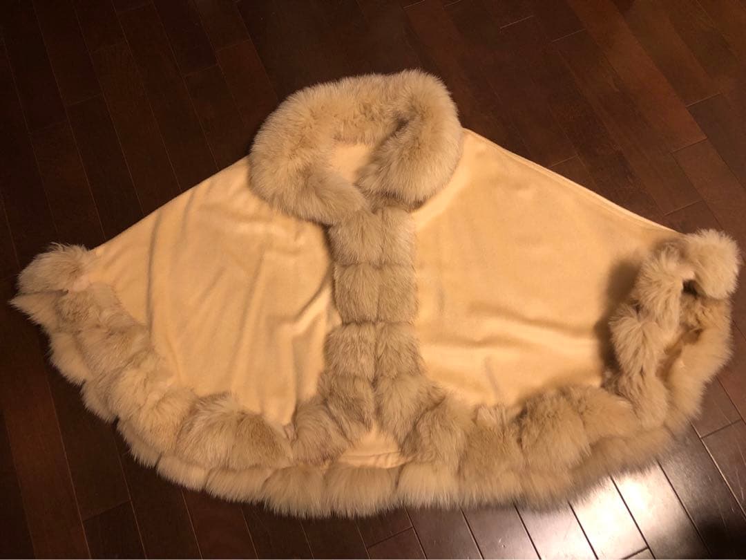 値下げ　☆SAGA FARS サガファーズ☆ ファー　ポンチョ　M〜L