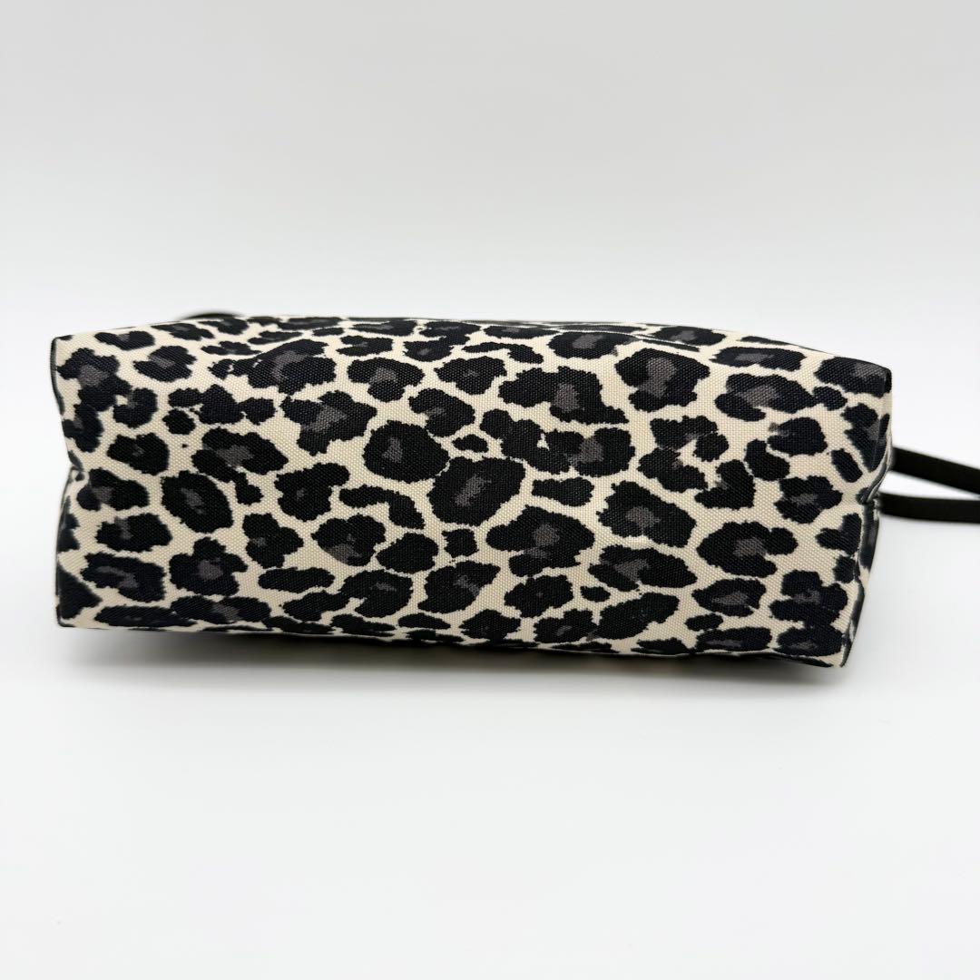 エルベシャプリエ 2884F ナイロンスクエアショルダーバッグ パンサーブラン