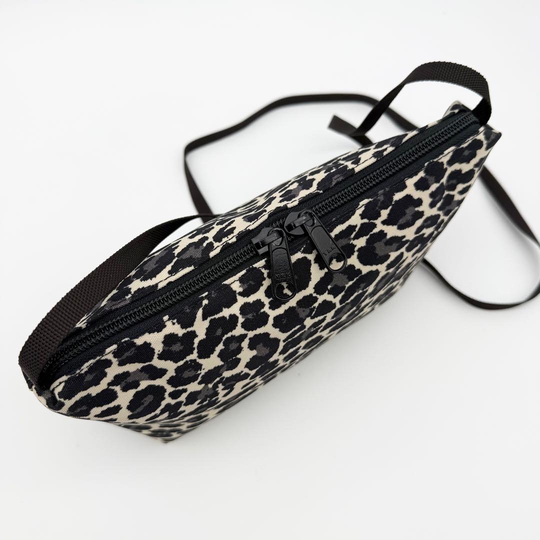 エルベシャプリエ 2884F ナイロンスクエアショルダーバッグ パンサーブラン