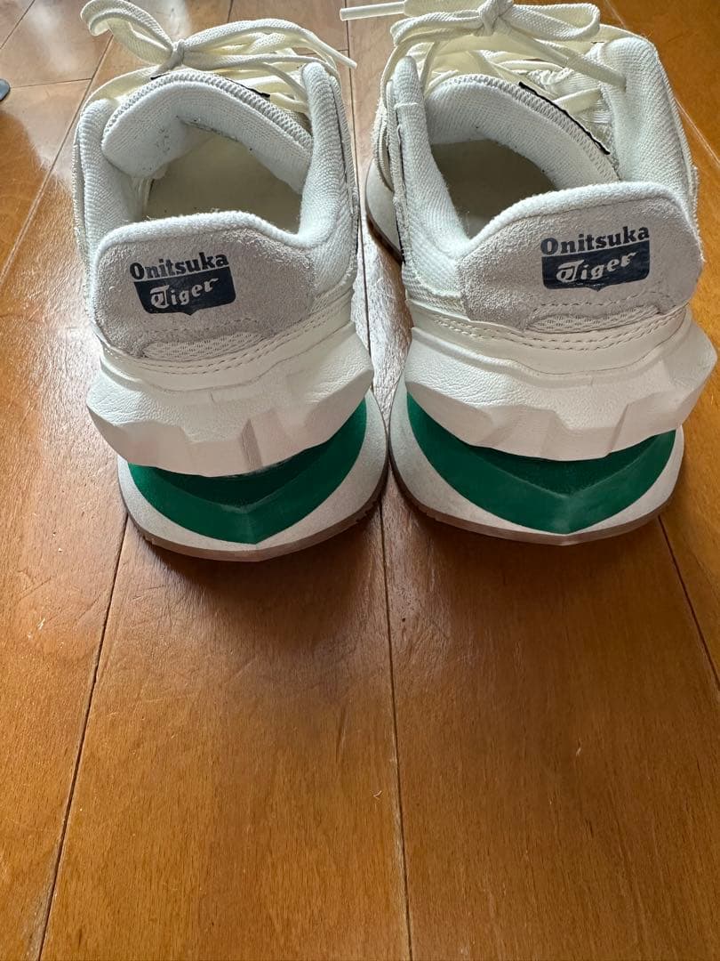 オニツカタイガー　モアージュ　24.5