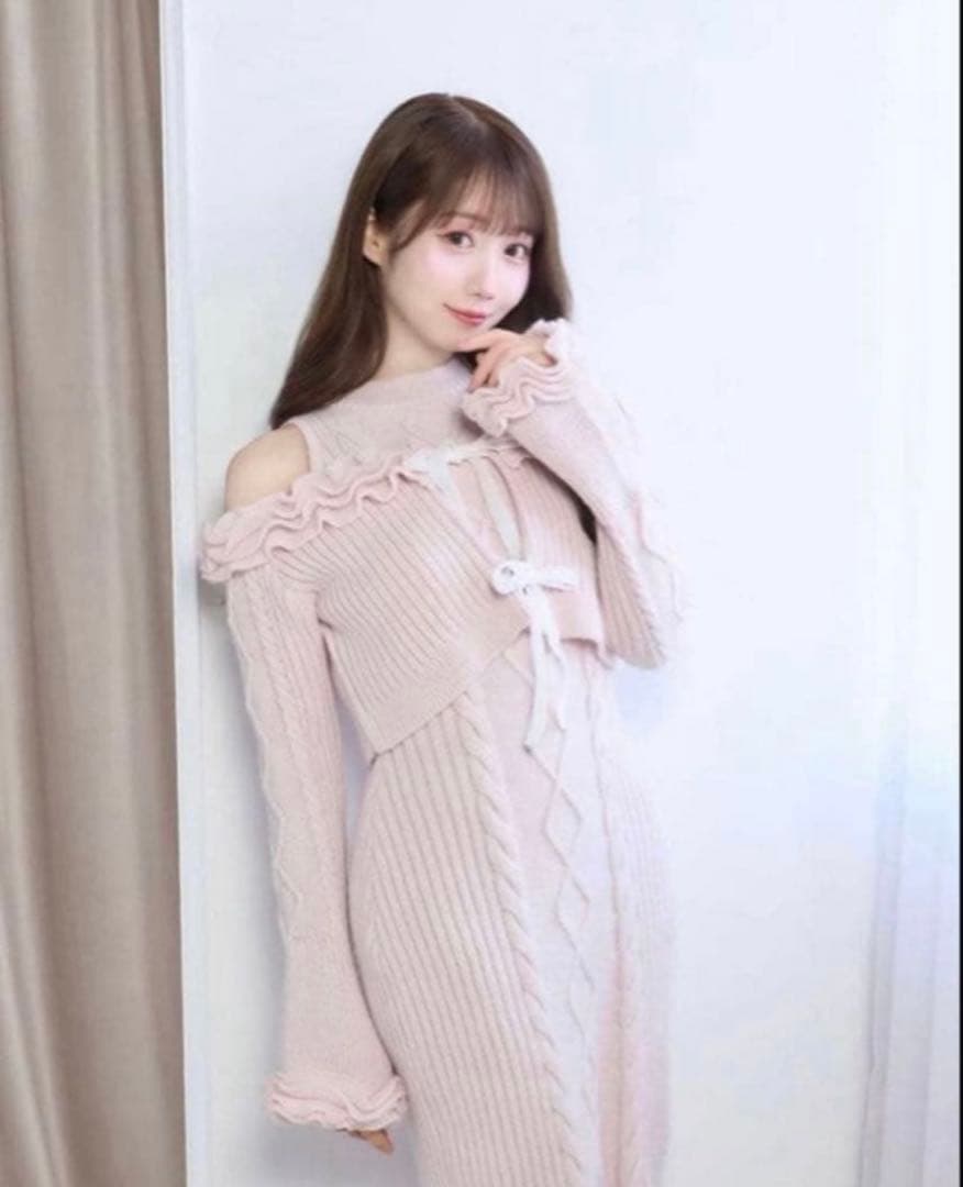 最終値下Rosé Muse今期完売品ニットワンピース＆オフショルカーディガン