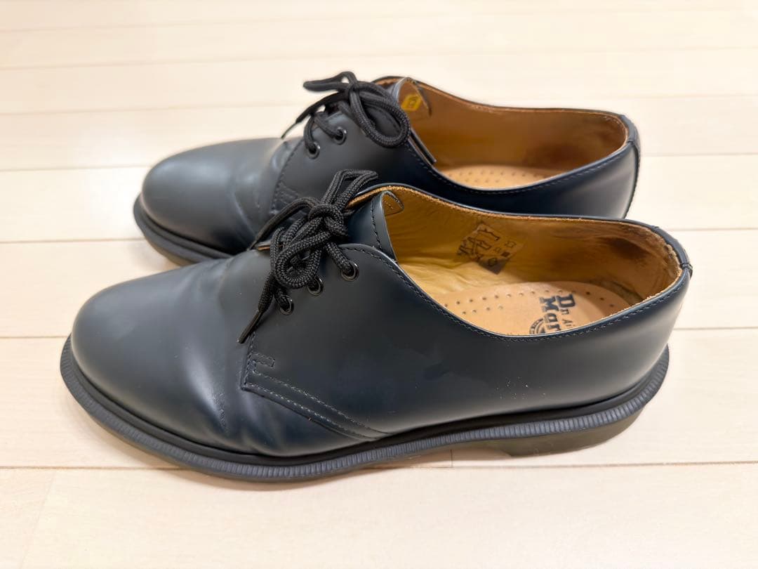 【美品】Dr. Martens 3ホールUK7 26cm ノーステッチ ブラック