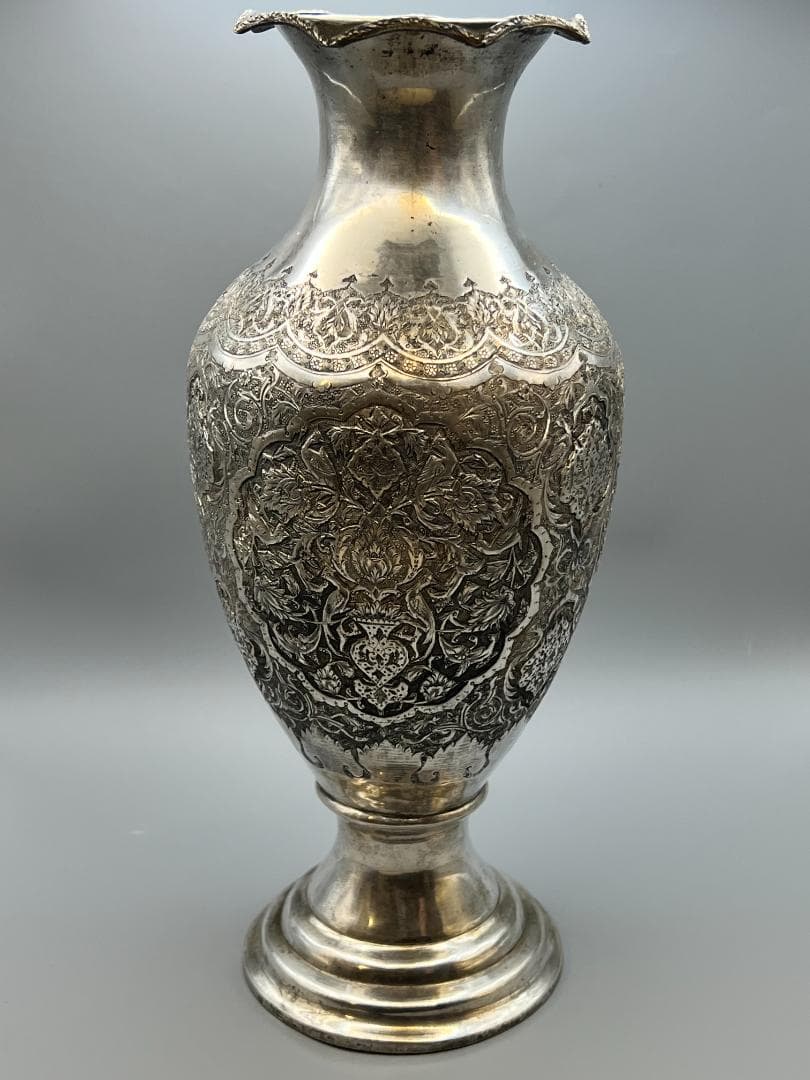 ととろ　銀製　ライオンマーク　三越　銀花瓶　花入れ　手彫　重量約820g