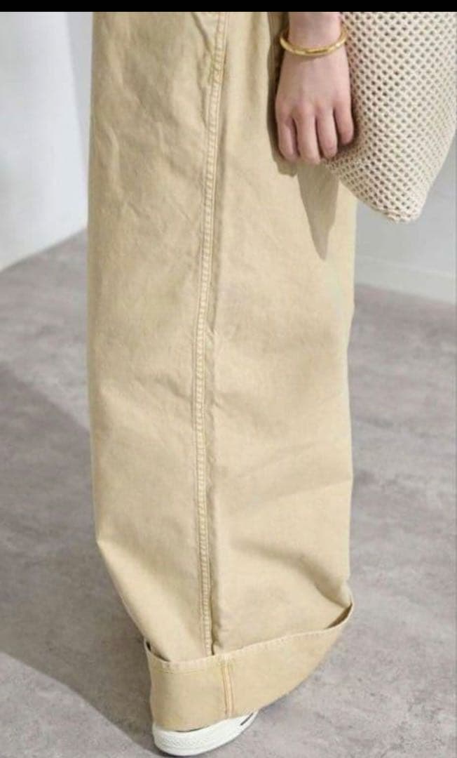 美品FRAMeWORKフレームワークのケミカルウォッシュアメスリサロペット