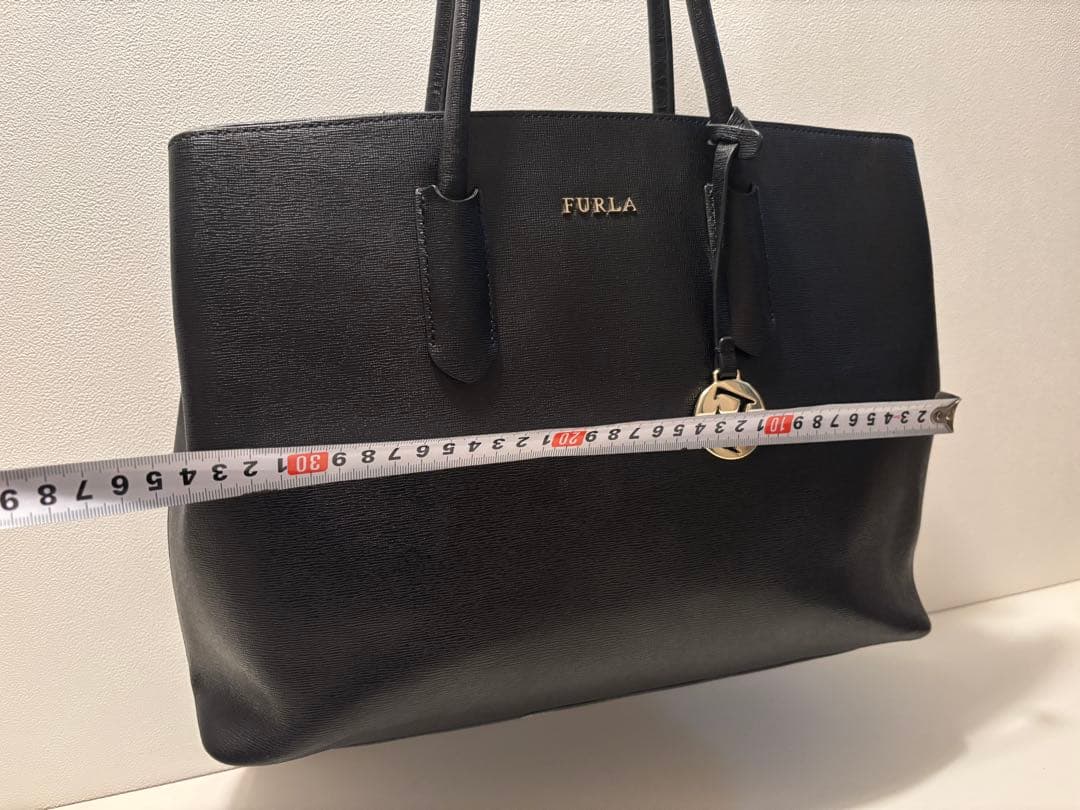 3月期間限定　FURLA トートバッグ 黒 ビジネスバッグ　A4OK 肩掛け可
