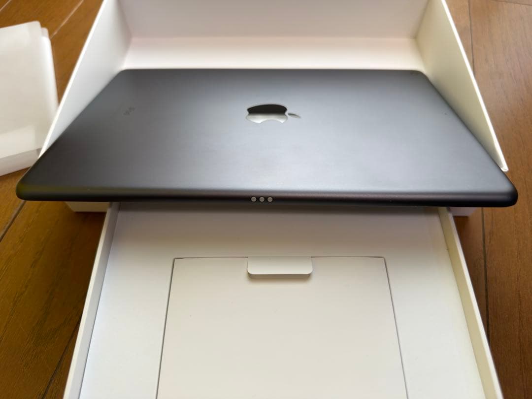 Apple iPad 10.2 9世代 64GB COMBO TOUCH付き