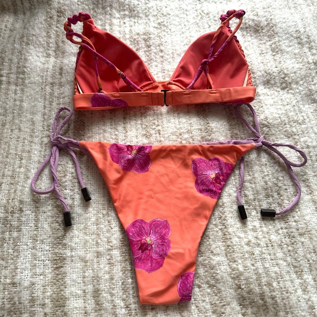 アリシアスタン　水着(上下セット)