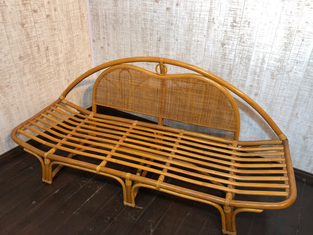 【手渡し価格】かわいい〜✨️　ラタンのソファ　 二人がけ♪　藤家具 古民具