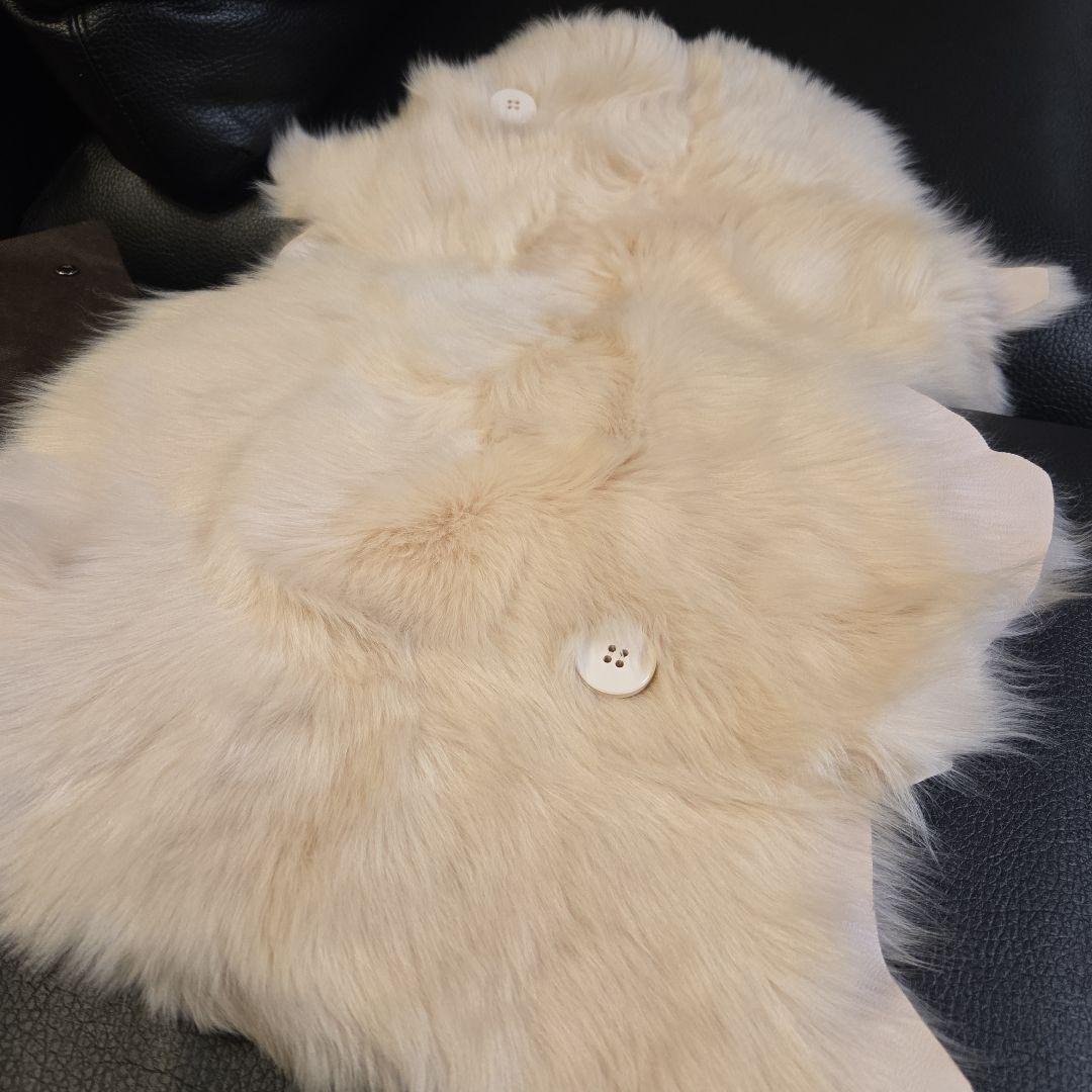 新品　カールドノヒュー　アイボリー ファーストール