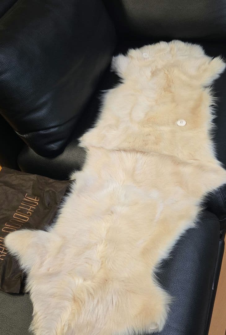 新品　カールドノヒュー　アイボリー ファーストール