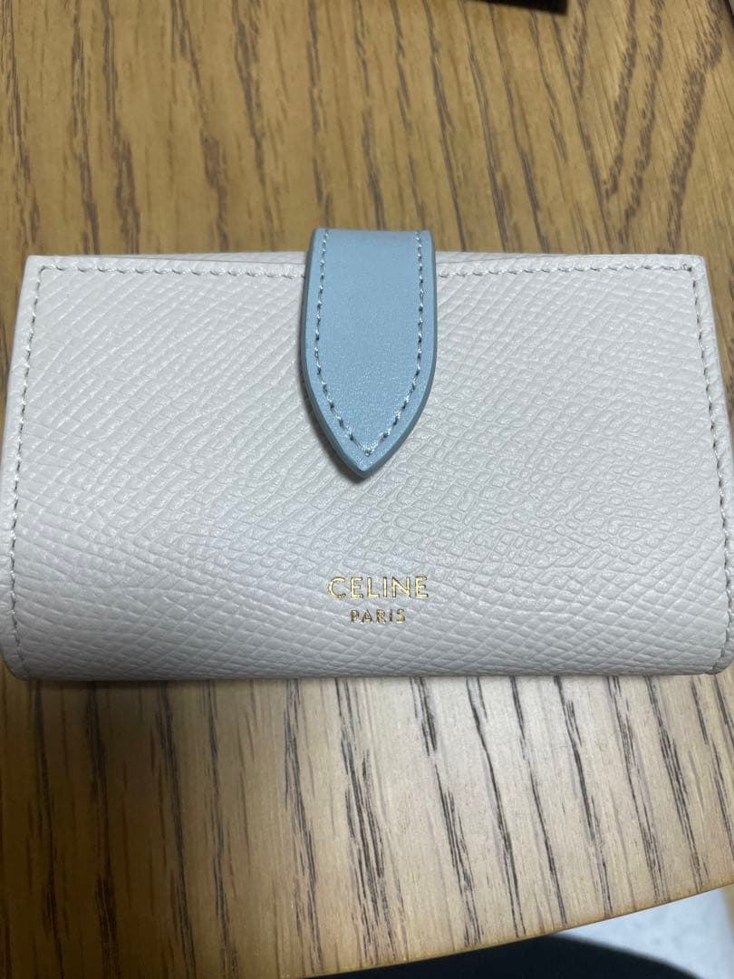 CELINE レザーキーケース ホワイト/グレー
