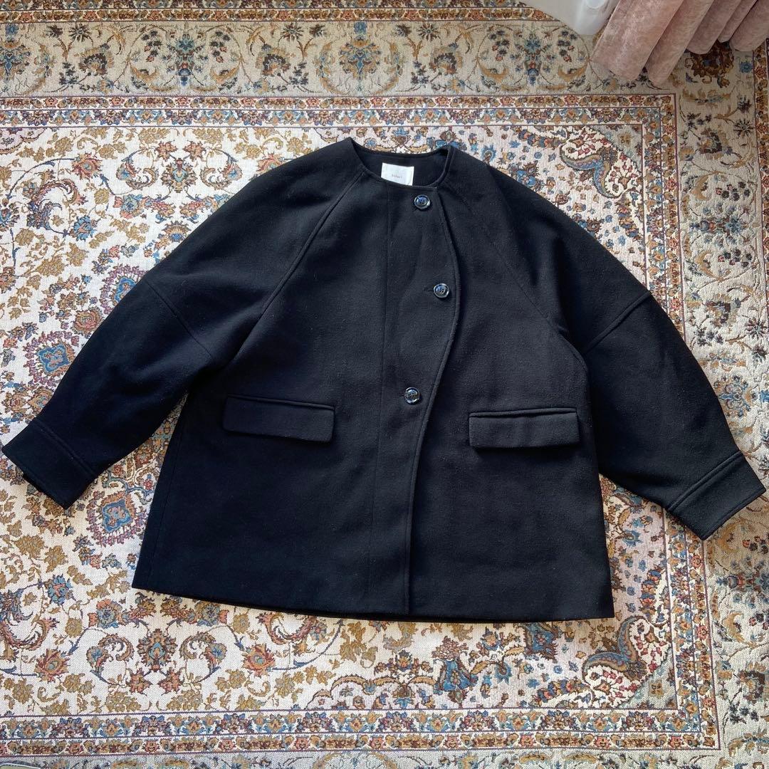 【チー】 ウェーブデザインミドルコート