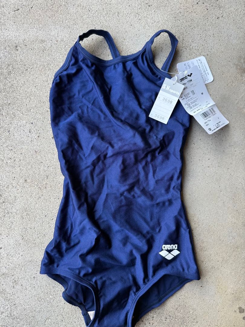 【未使用・タグ付き】arena アリーナ 競泳水着 Mサイズ ネイビー