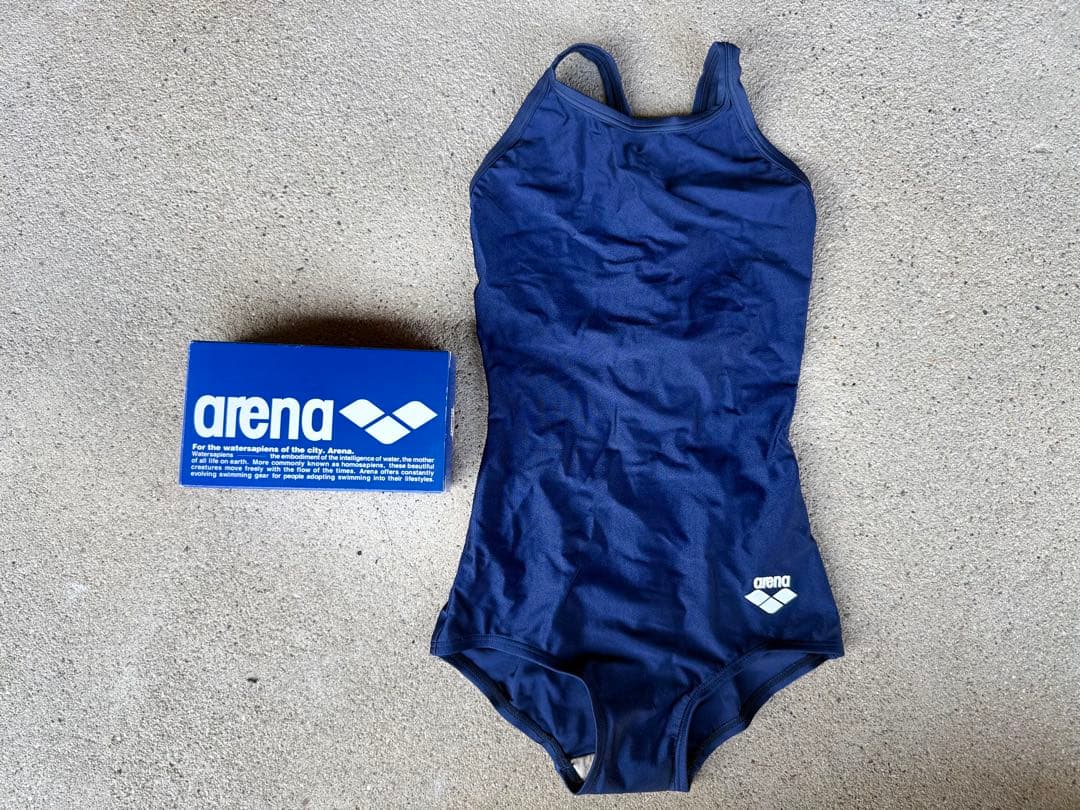 【未使用・タグ付き】arena アリーナ 競泳水着 Mサイズ ネイビー