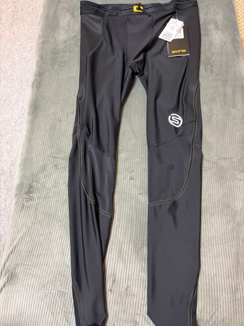 ラスト値下げSKINS SERIES3メンズ Lサイズ ネイビー ブラックセット