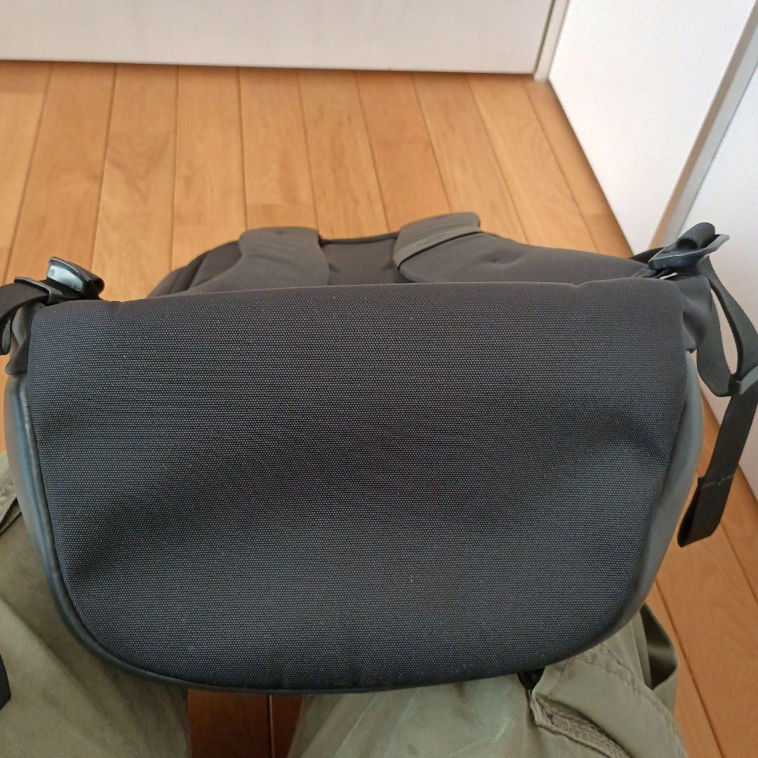 NM82060　ノースフェイス　リュック　ビジネスバッグ　カジュアル　レザー