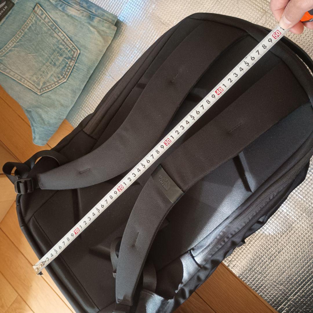 NM82060　ノースフェイス　リュック　ビジネスバッグ　カジュアル　レザー